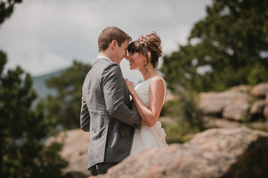 RMNP first look, colorado wedding photographer, Rocky mountain National park wedding