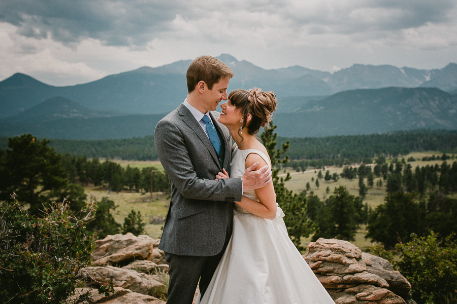 RMNP first look, colorado wedding photographer, Rocky mountain National park wedding